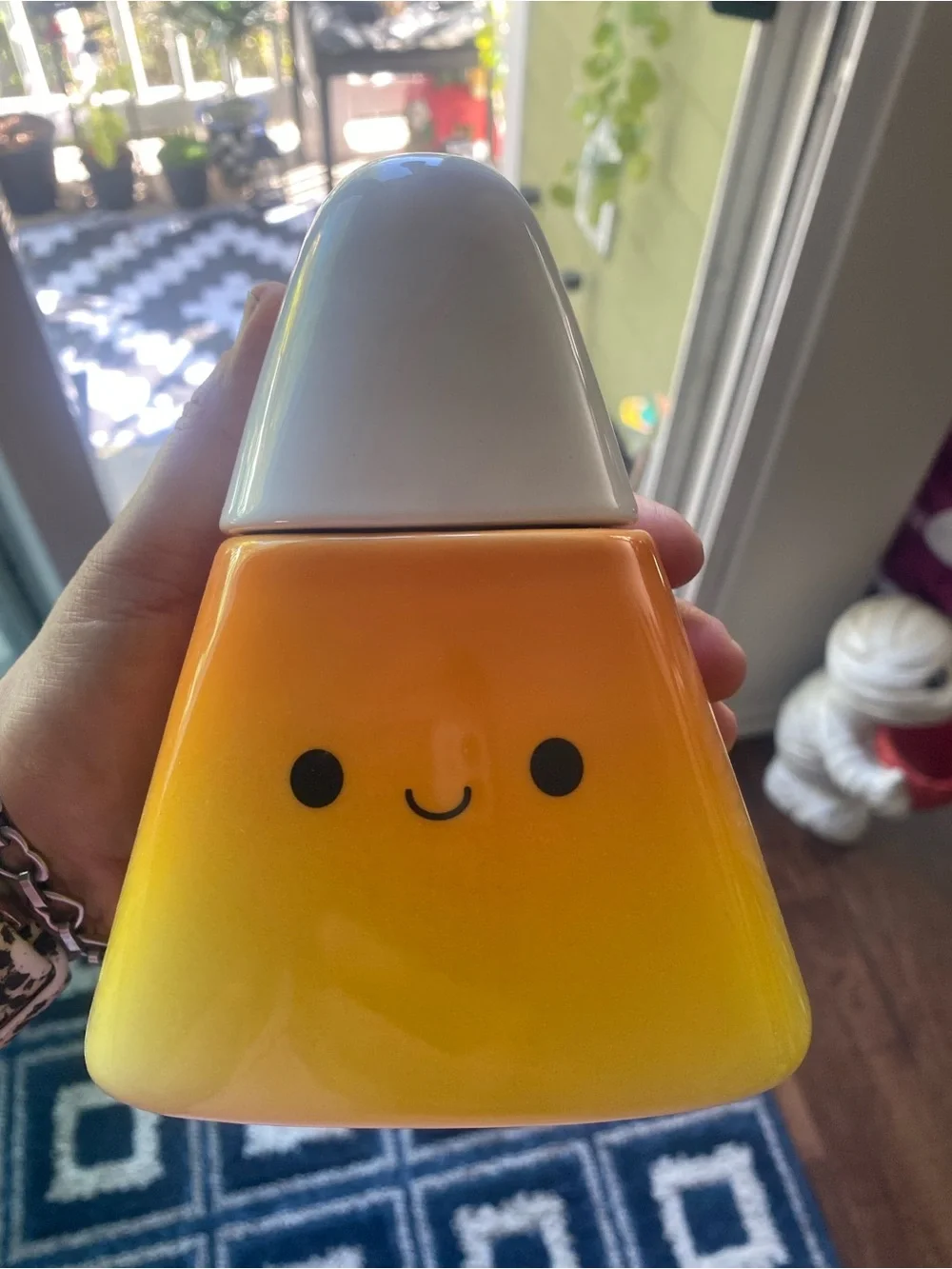Cute Candy Corn candle - Yellow & White